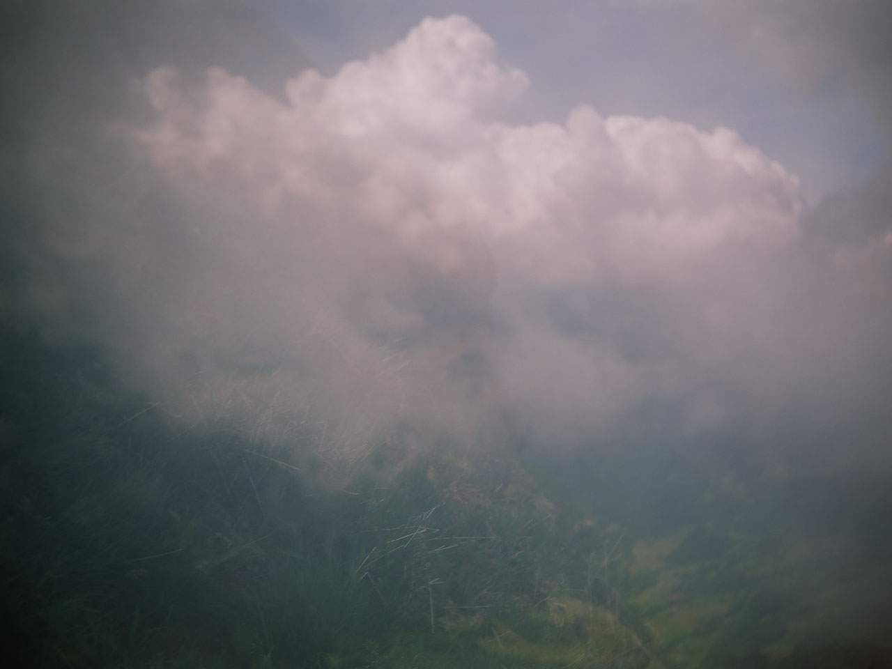 A distant cloud (originele scan)