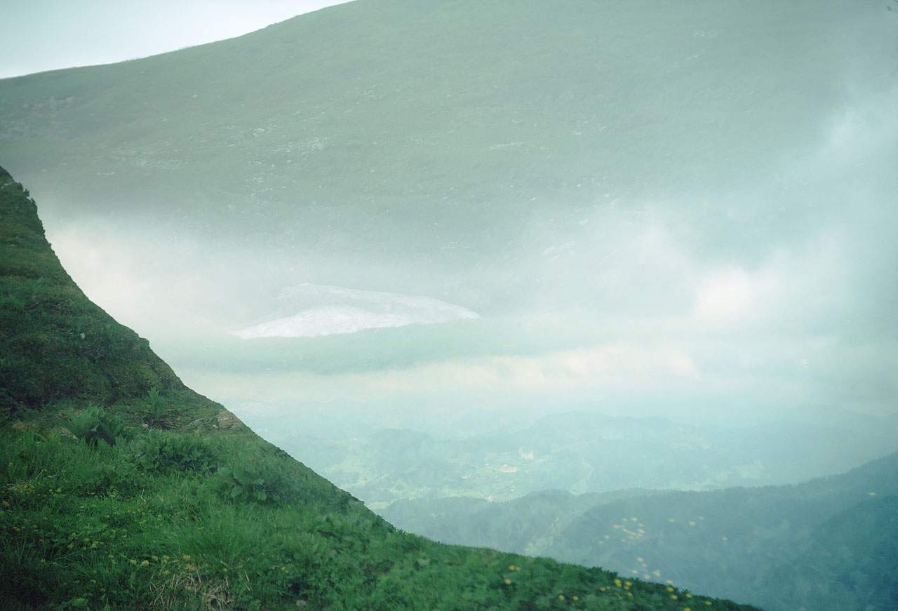 A patch of snow (originele scan)