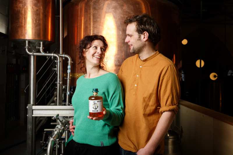 Anker Weesper jenever Weesp Gin Weespermoppenlikeur